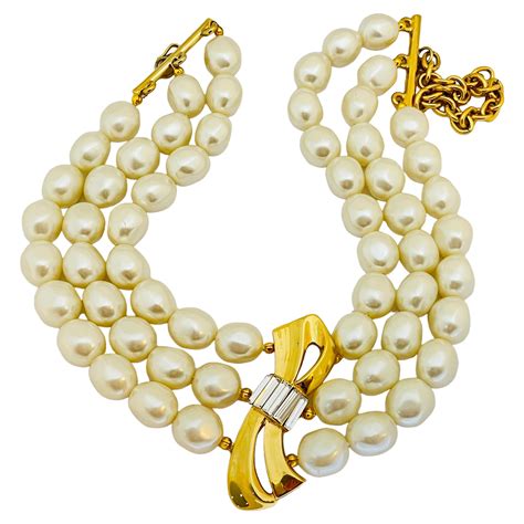 givenchy pearl necklace vintage